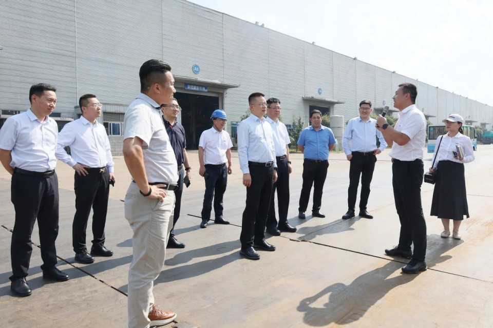 共商合作，建华控股有限公司董事长汪贵华到访人生就是搏智能
