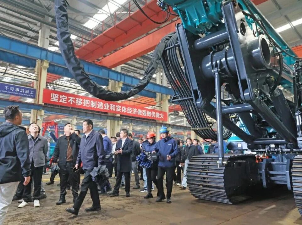 人生就是搏智能进行电动旋挖钻机新品颁布会，收成1.2亿元订单